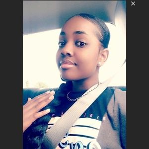 Meet your Posher, Hope